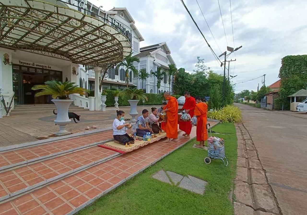 เลอ ธาตุหลวง ดอร์ บูทิก โฮเต็ล Hotel เวียงจันทน์ ภายนอก รูปภาพ